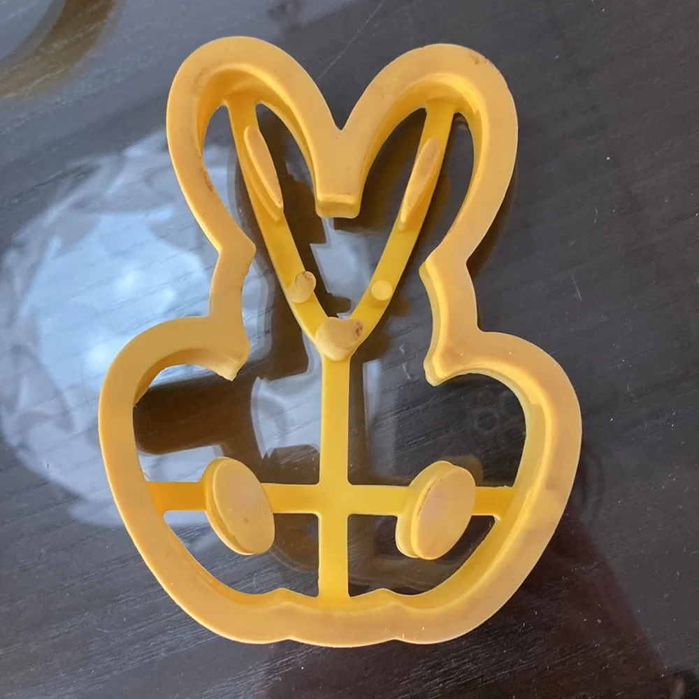 Williams Sonoma Easter 🐣 Pancake Molds 🥞